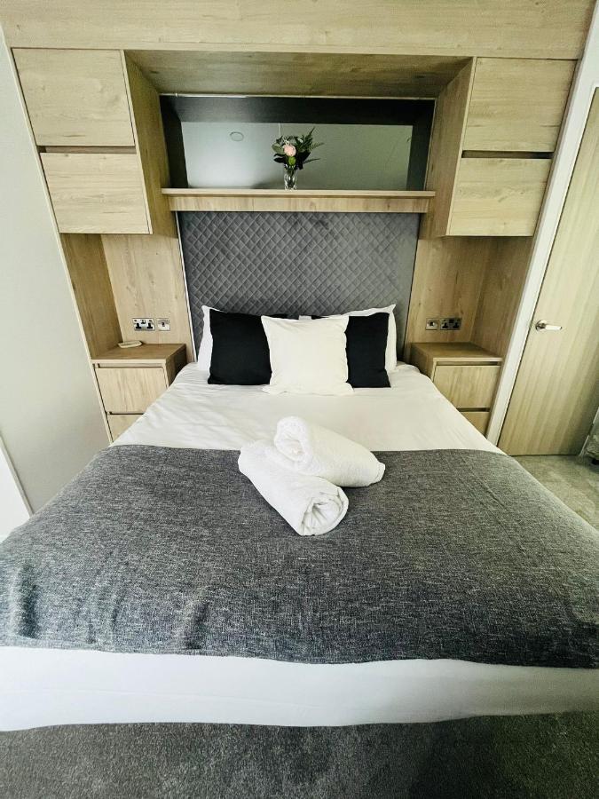 Fir Tree Lodge With Hot Tub 约克 外观 照片